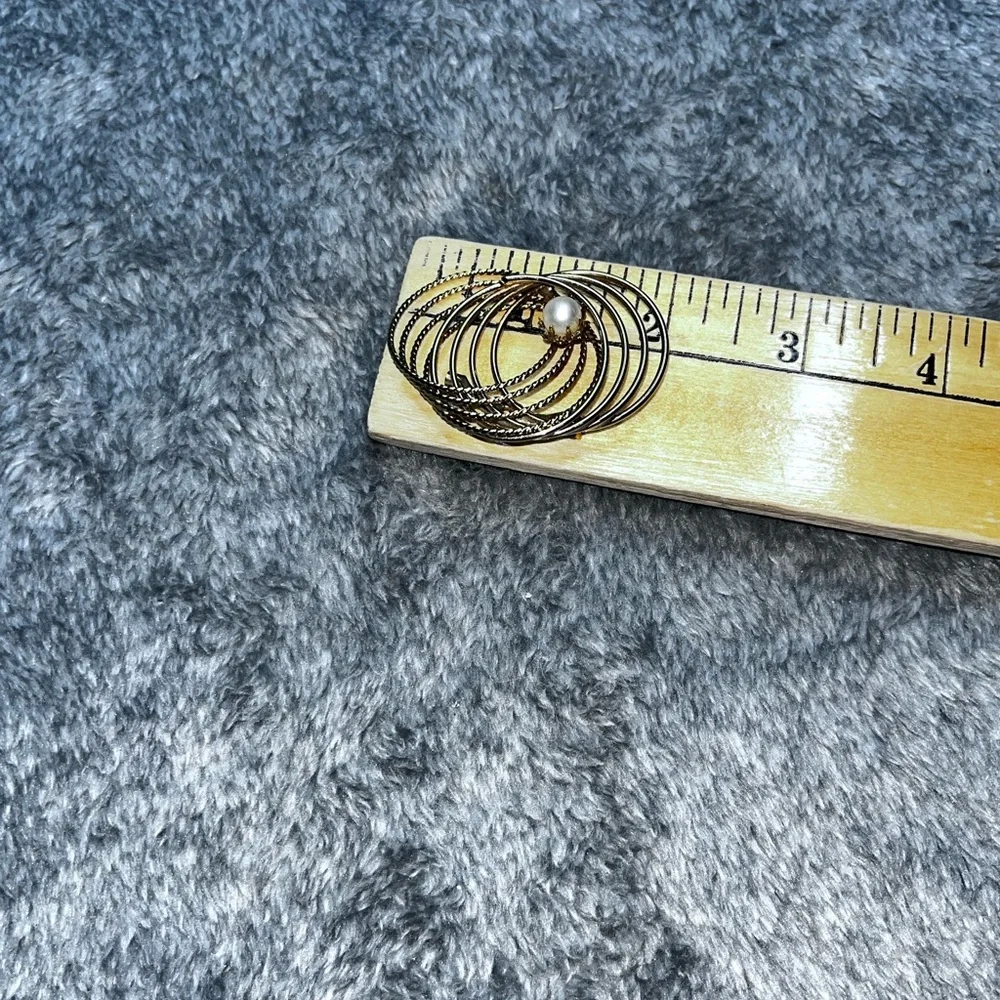 Vintage Brooch this vintage